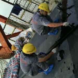 星空体育·星空官方网站主页-星空(中国)员工在做复合润滑涂层